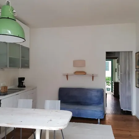 Lawrence Apartment