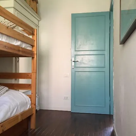 Apartment Lawrence Tellaro