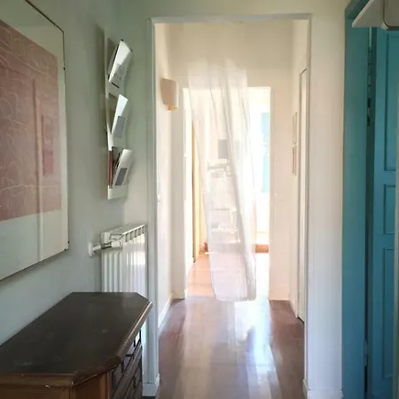 Lawrence Apartment
